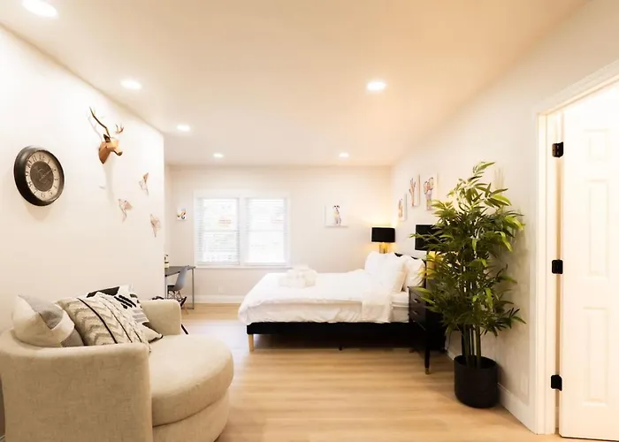 King Comfort - Bright And Modern 1br In Casa de férias *