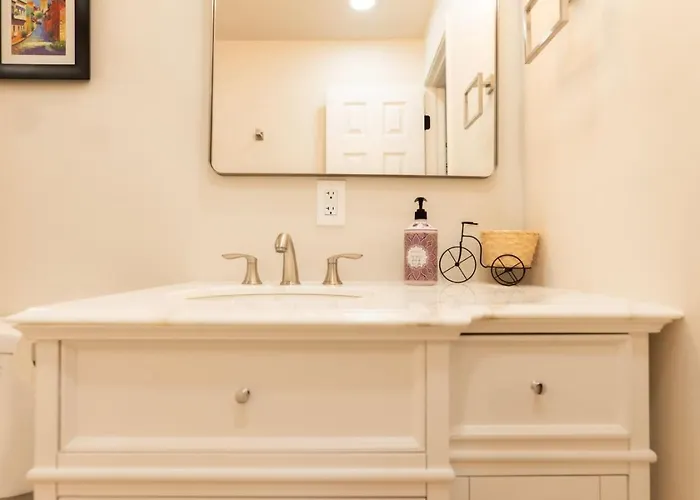 King Comfort - Bright And Modern 1br In *